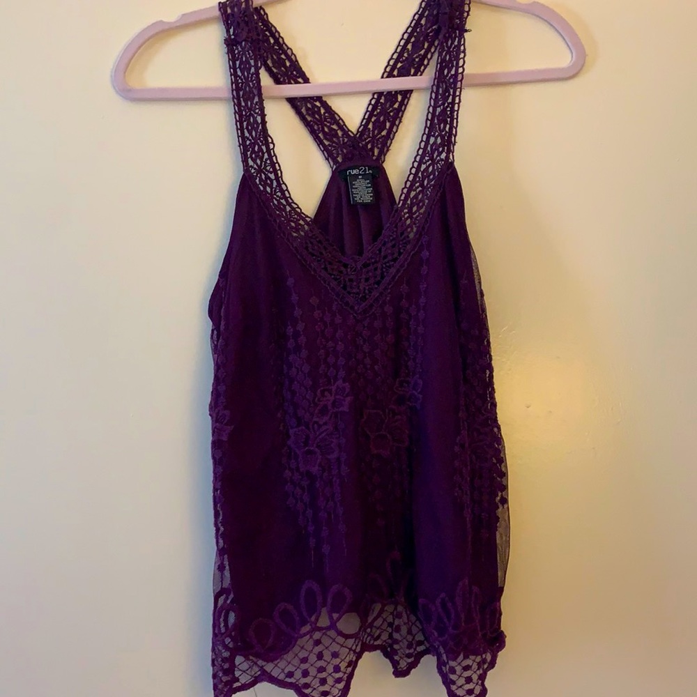 purple tank top